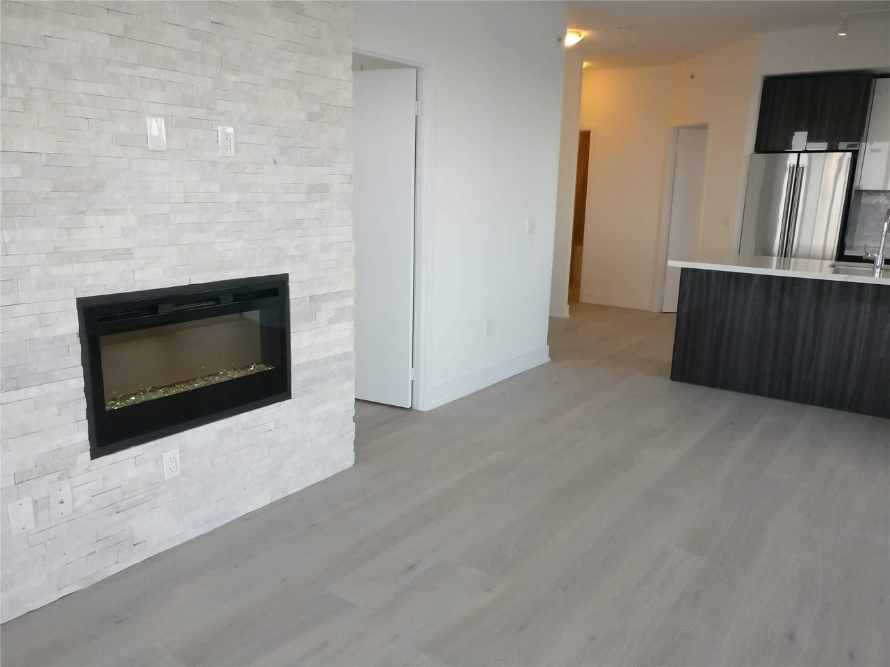 20 Shore Breeze Drive S 3107