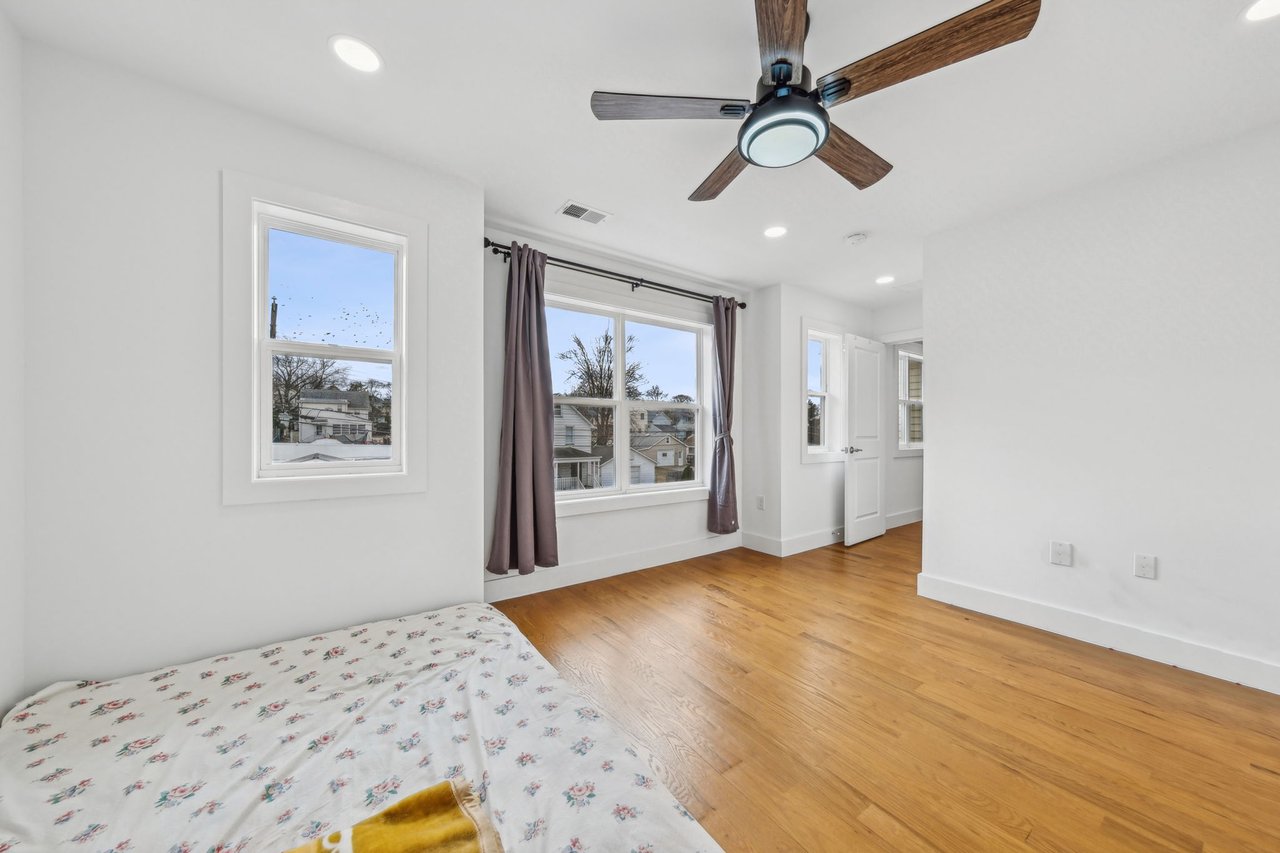 21 Kearney Ave