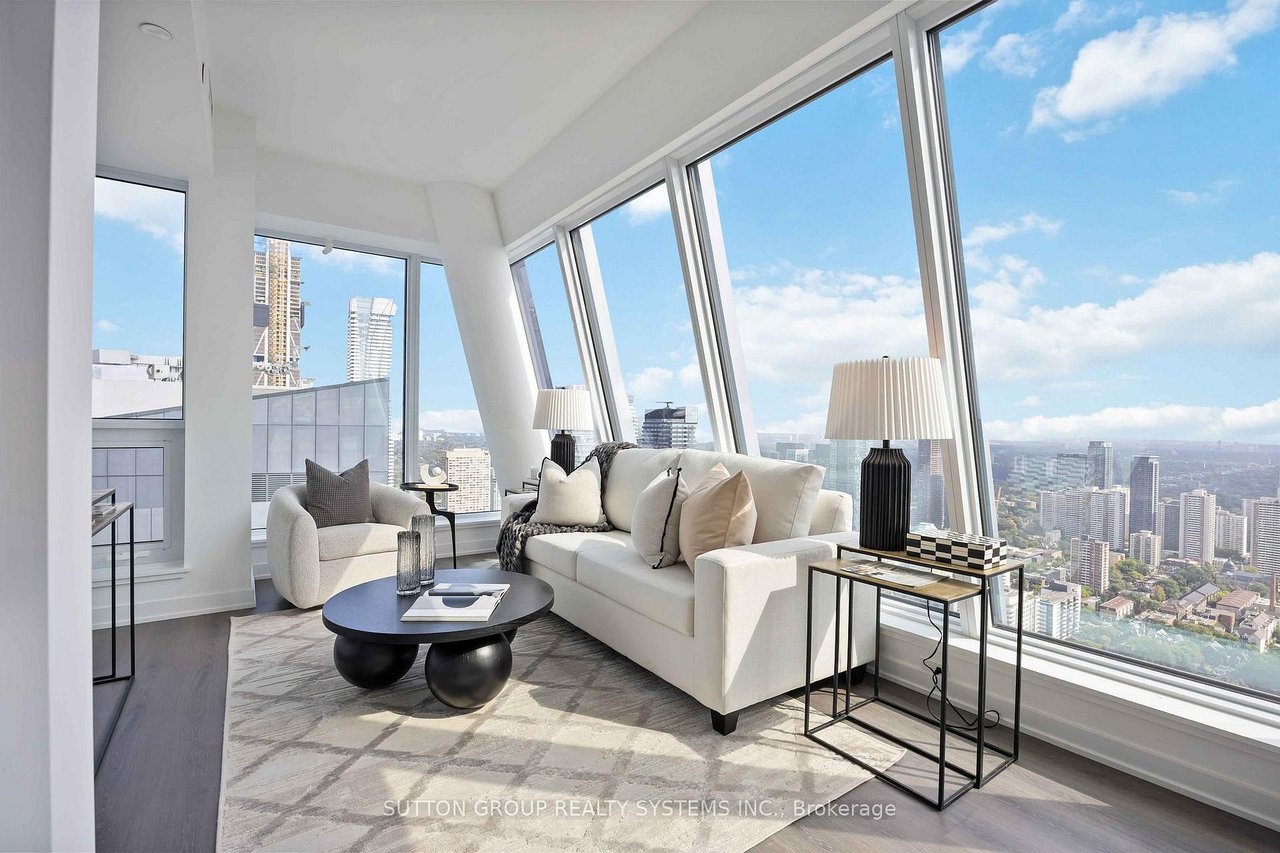YORKVILLE'S BEST PENTHOUSE 