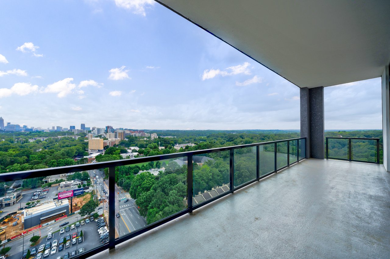 2425 Peachtree Road Unit 1806