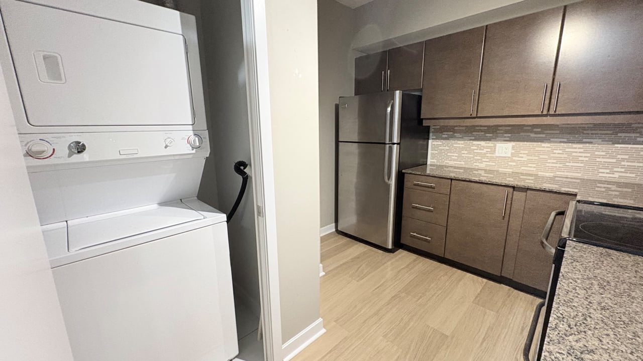 33 Bay Street Unit:504