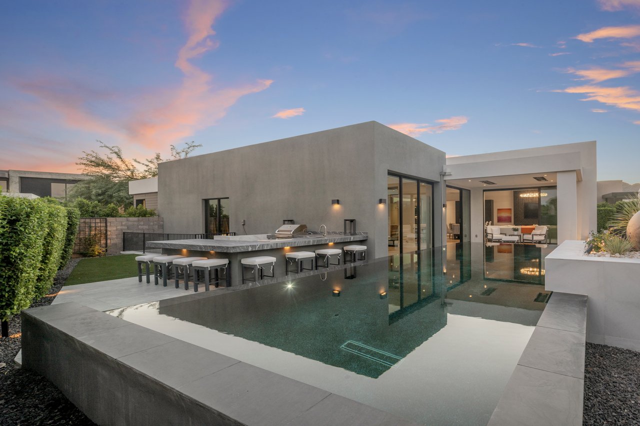 6914 E Cactus Wren Road