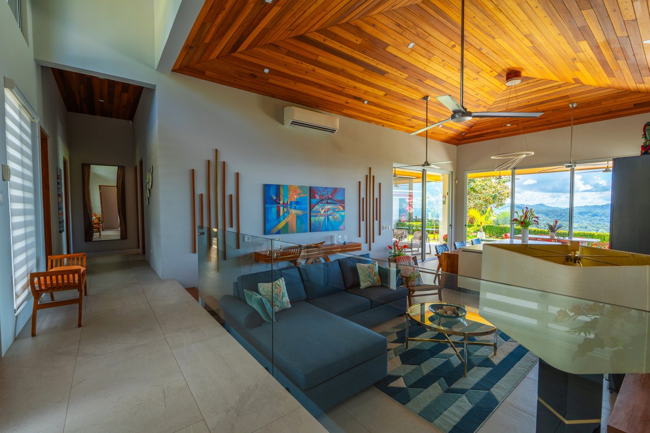 Blue Horizon – luxury ocean-view home in Ojochal, Costa Rica