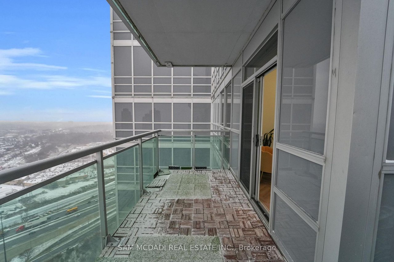 BROOKERS LANE LUXURY PENTHOUSE