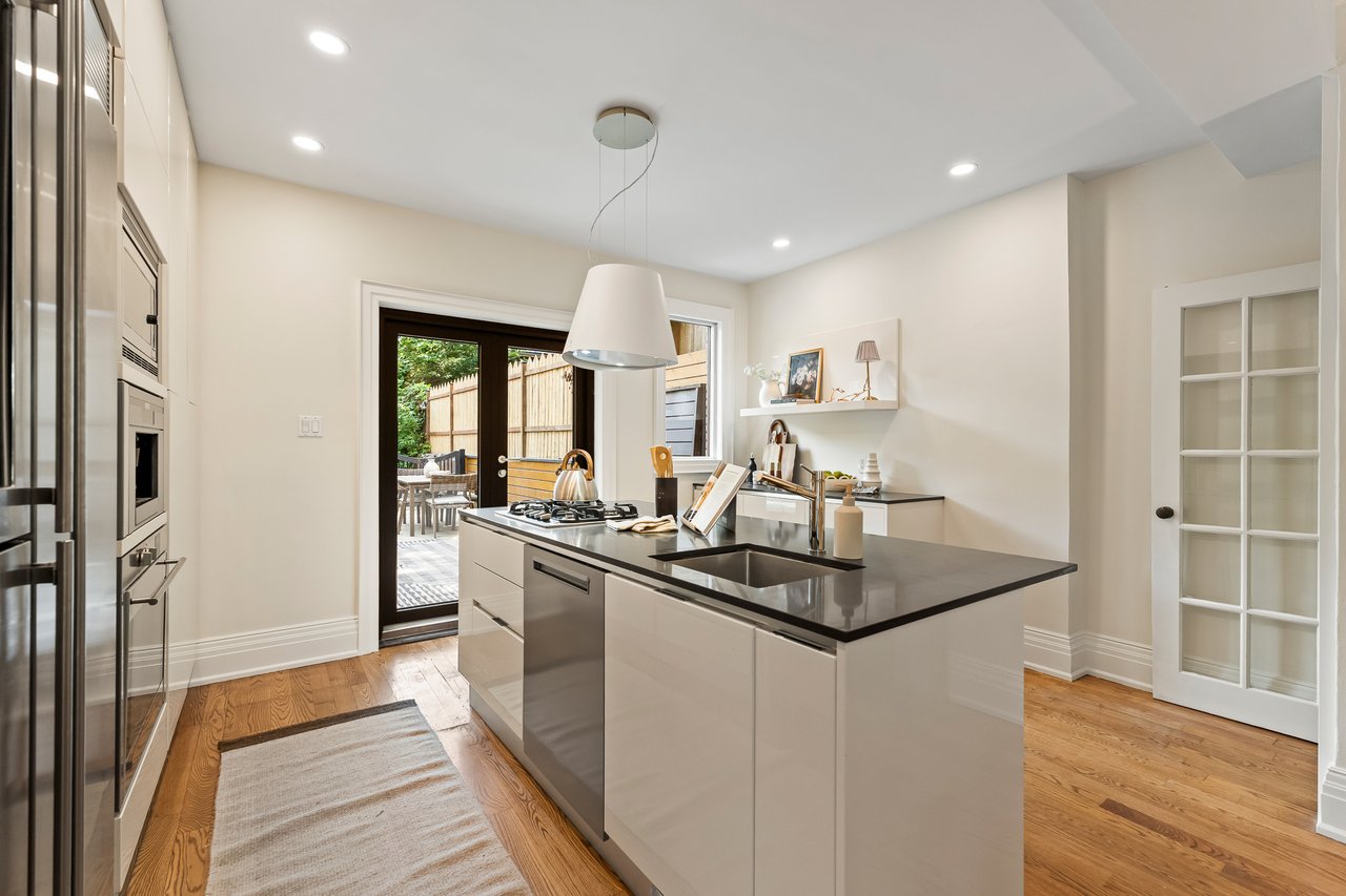 227 Waverley Rd