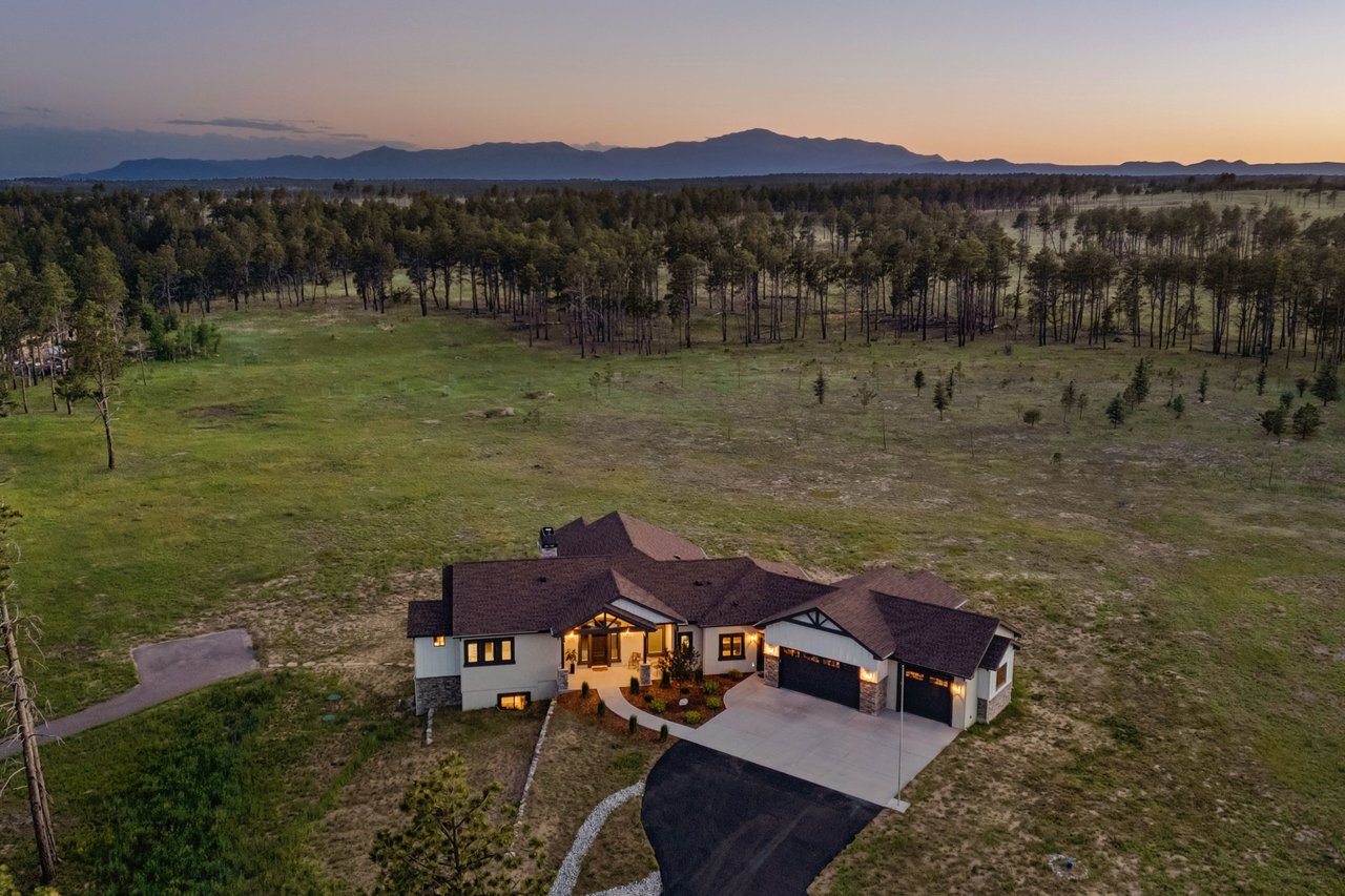 14894 Snowy Pine Point