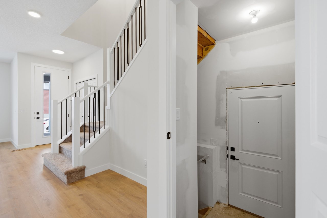 35 Belvedere Crescent SE