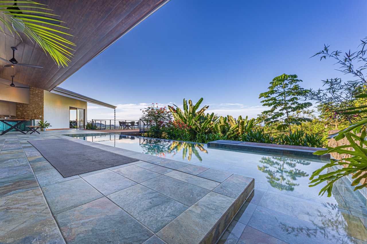 Beautiful Ocean View Casa Espiritu de la Jungla in Ojochal.  Accepting Bitcoin!
