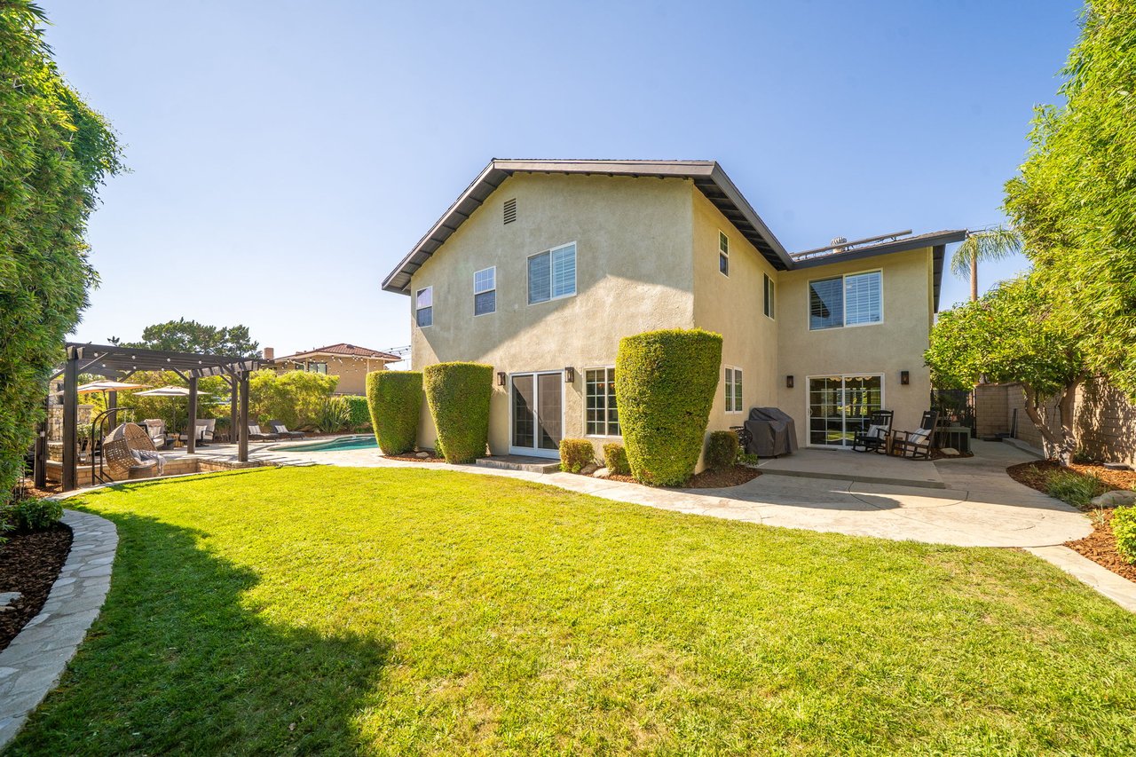 280 E Miramar