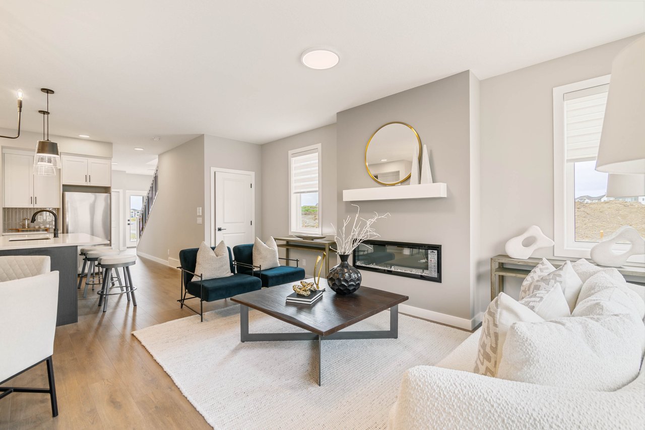 215 Belvedere Crescent SE
