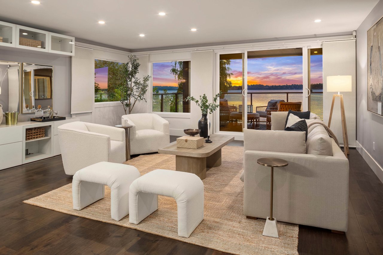 827 Lake Street S Unit: 208