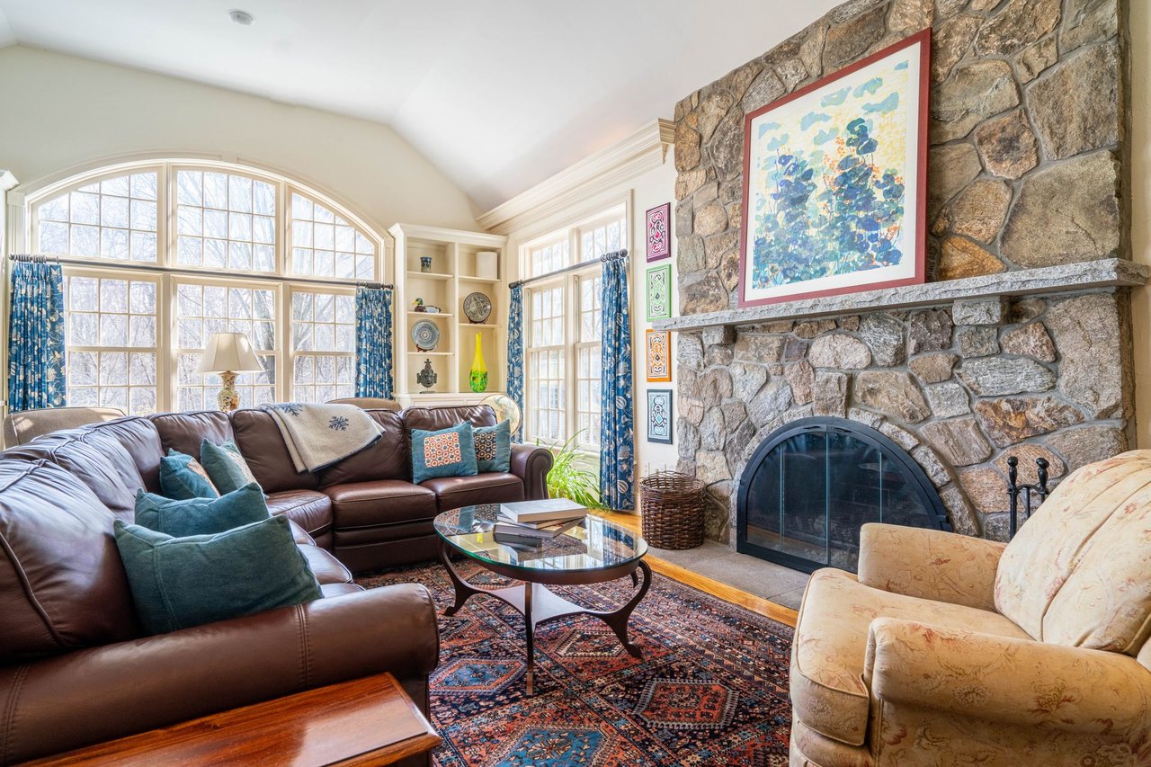 SOLD: 20 STRAWBERRY HILL STREET DOVER, MA