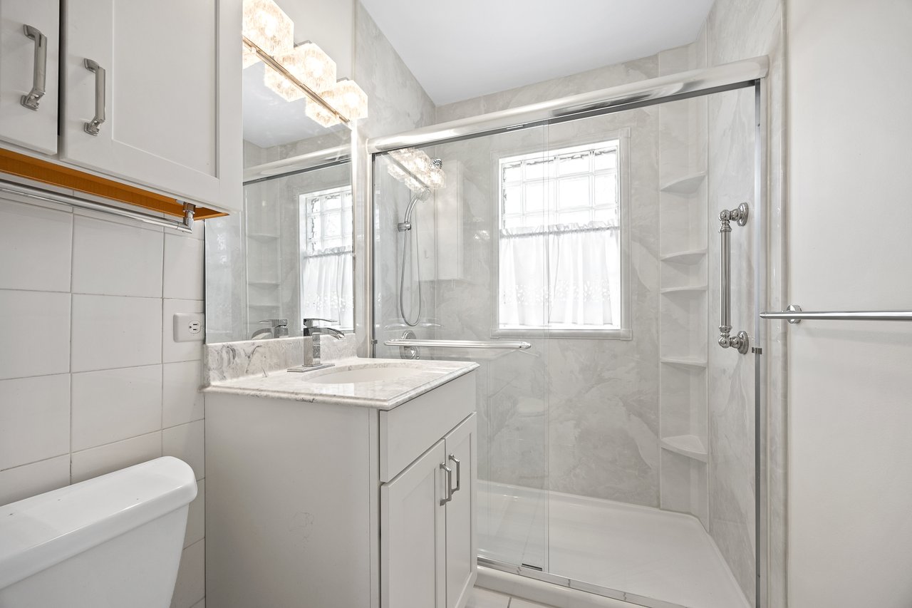 630 Wilson St, Downers Grove