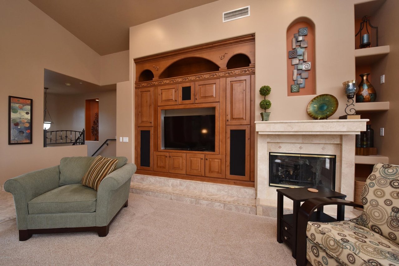 15707 E Sycamore Dr