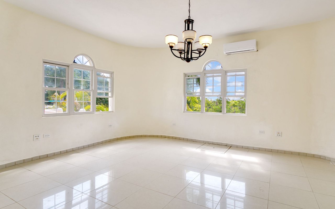 Resort Edge Villa / Les Sotto Voce