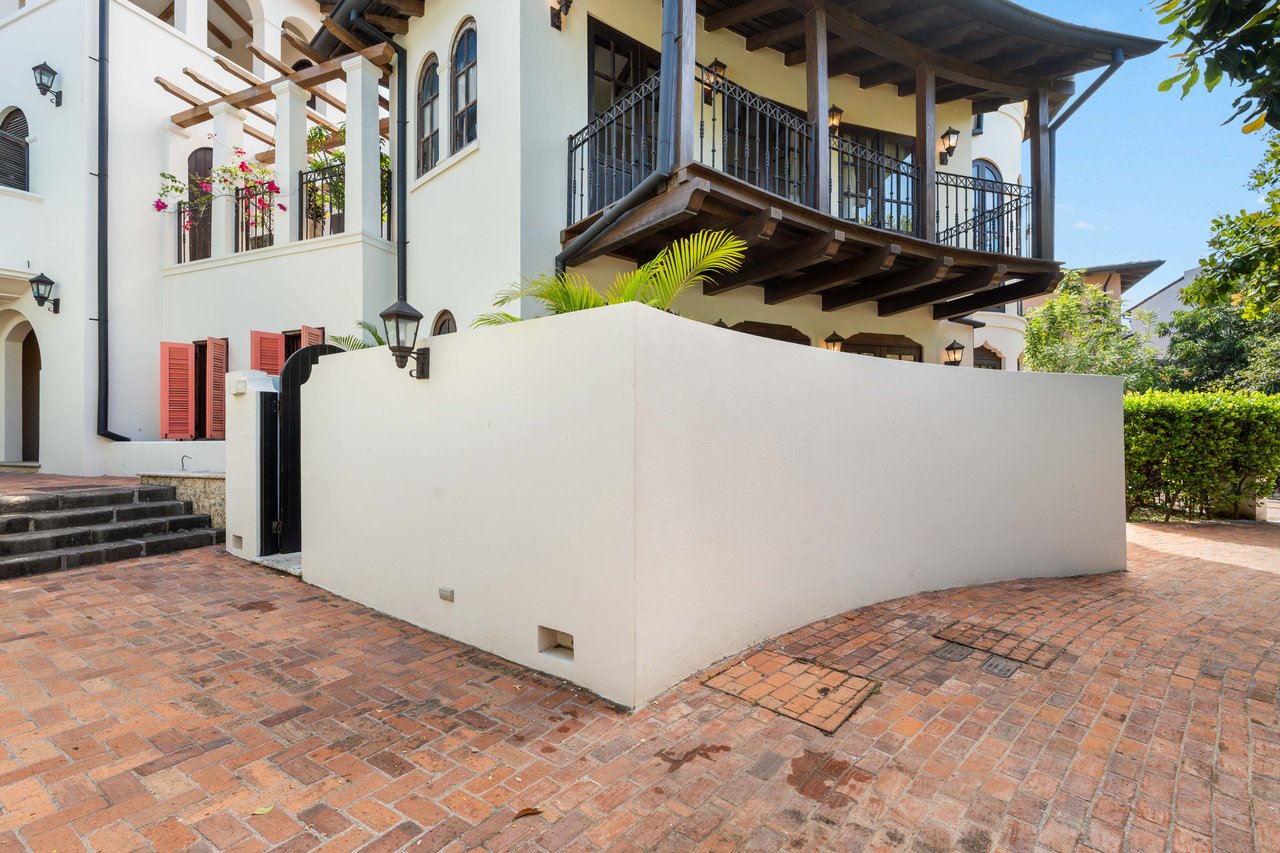 10 Plaza Carlota | A Rare Single-Level Gem in Las Catalinas