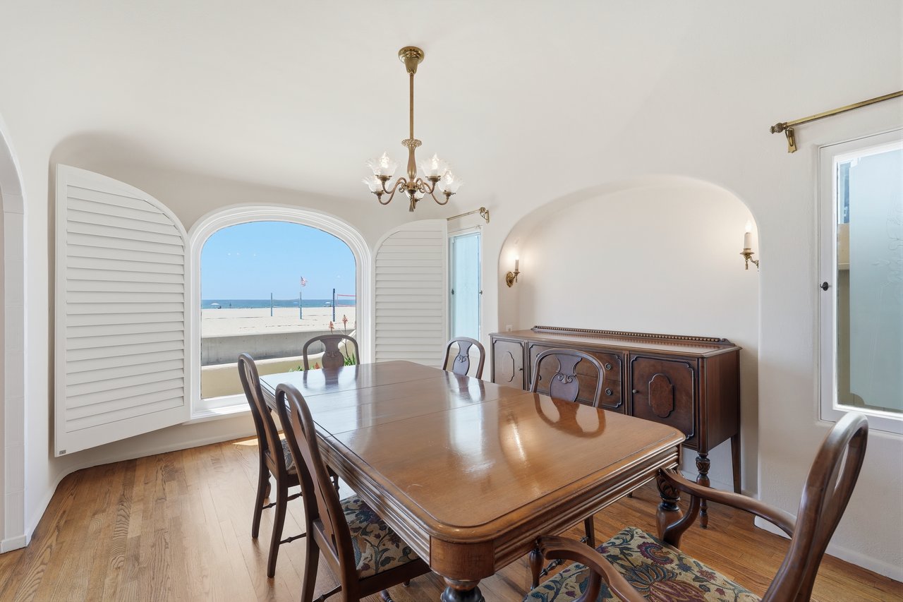 1602 The Strand (Entire Property)