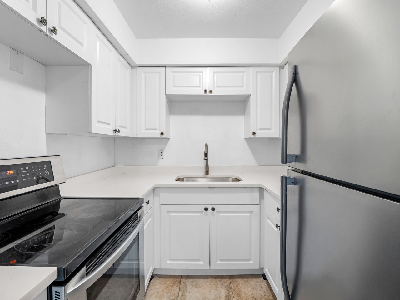 85,87,89 NW Irwin Ave