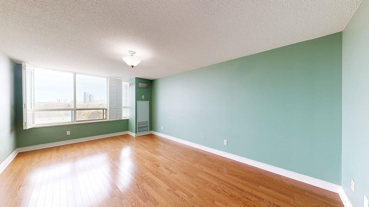 850 Steeles Avenue W Unit: 709