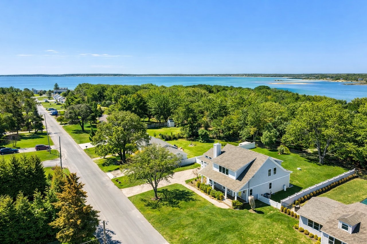 700 Gin Lane, Southold
