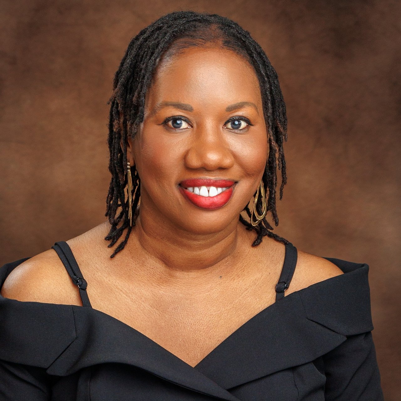 Cathy Seck Wilmington, NC Real Estate Agent Headshot
