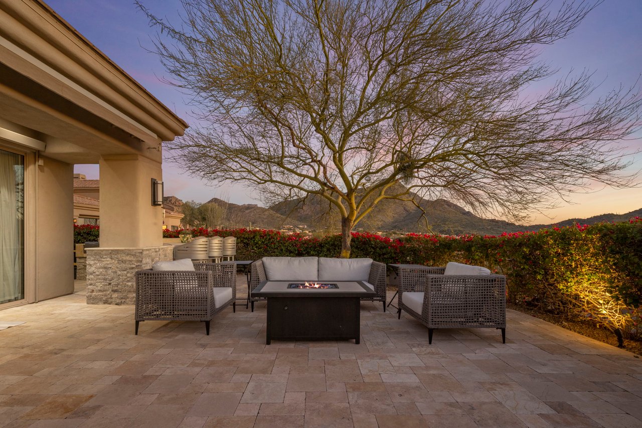 11129 E JUAN TABO Road