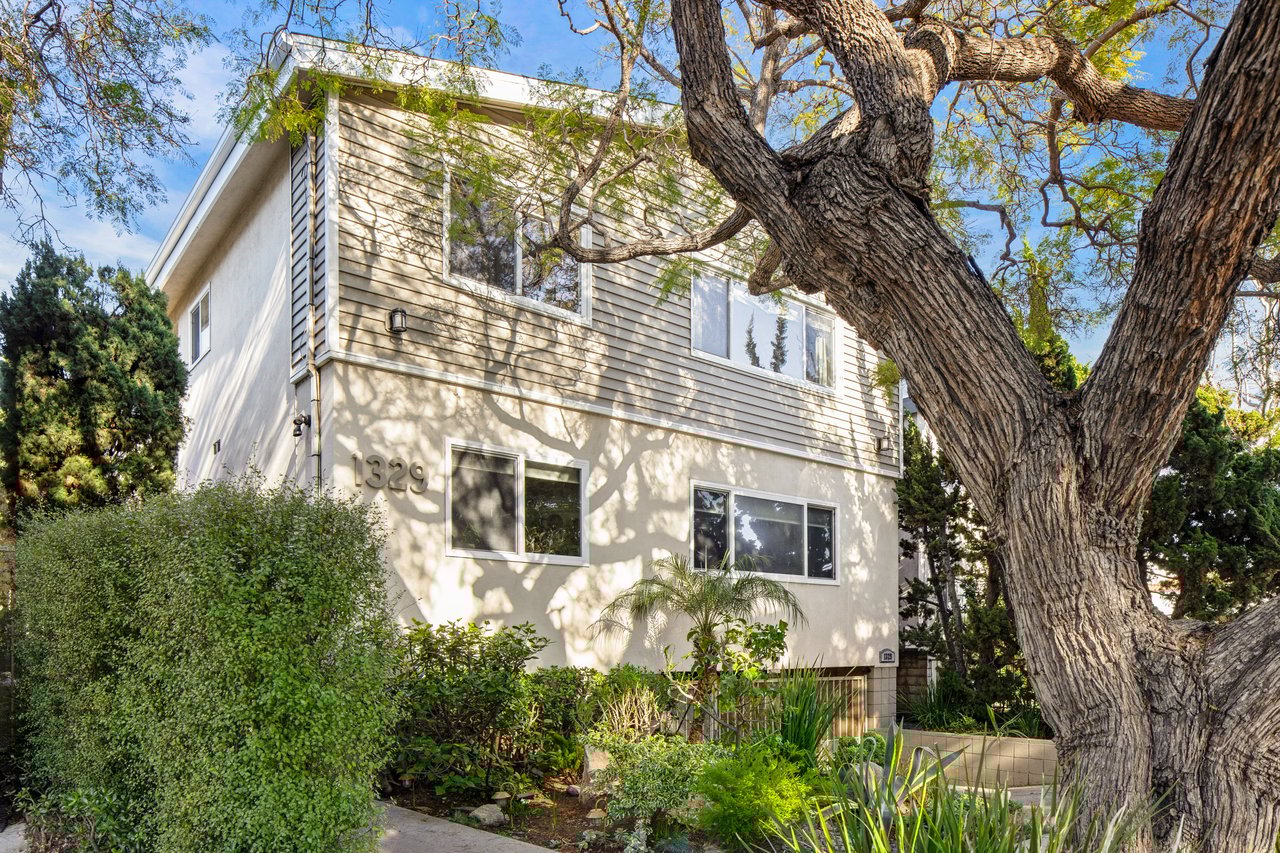 1329 Harvard St Unit: 3