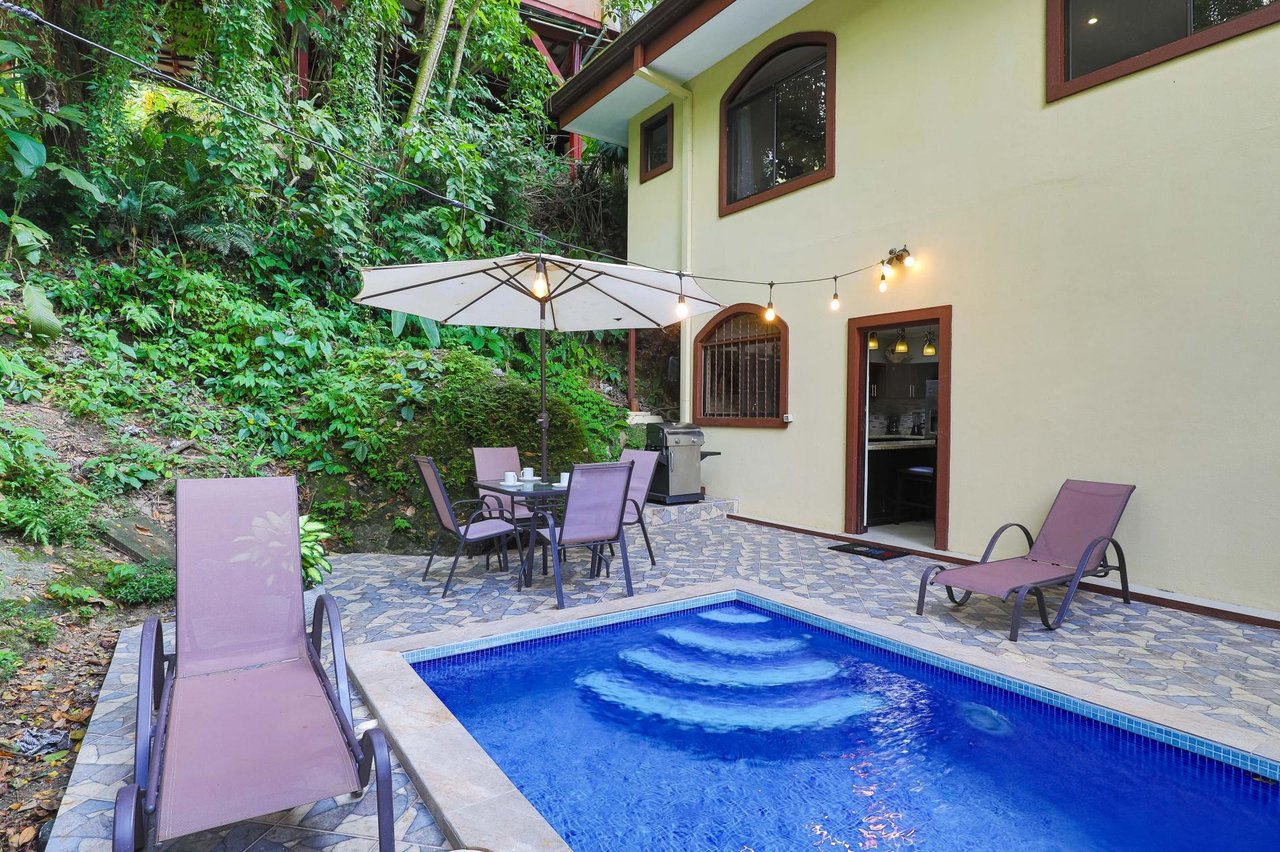 Manuel Antonio 3 bedroom- 3 bath with pool in Gated Development 