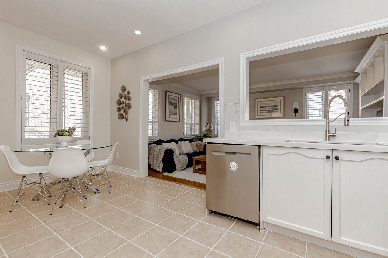 7108 Gablehurst Crescent