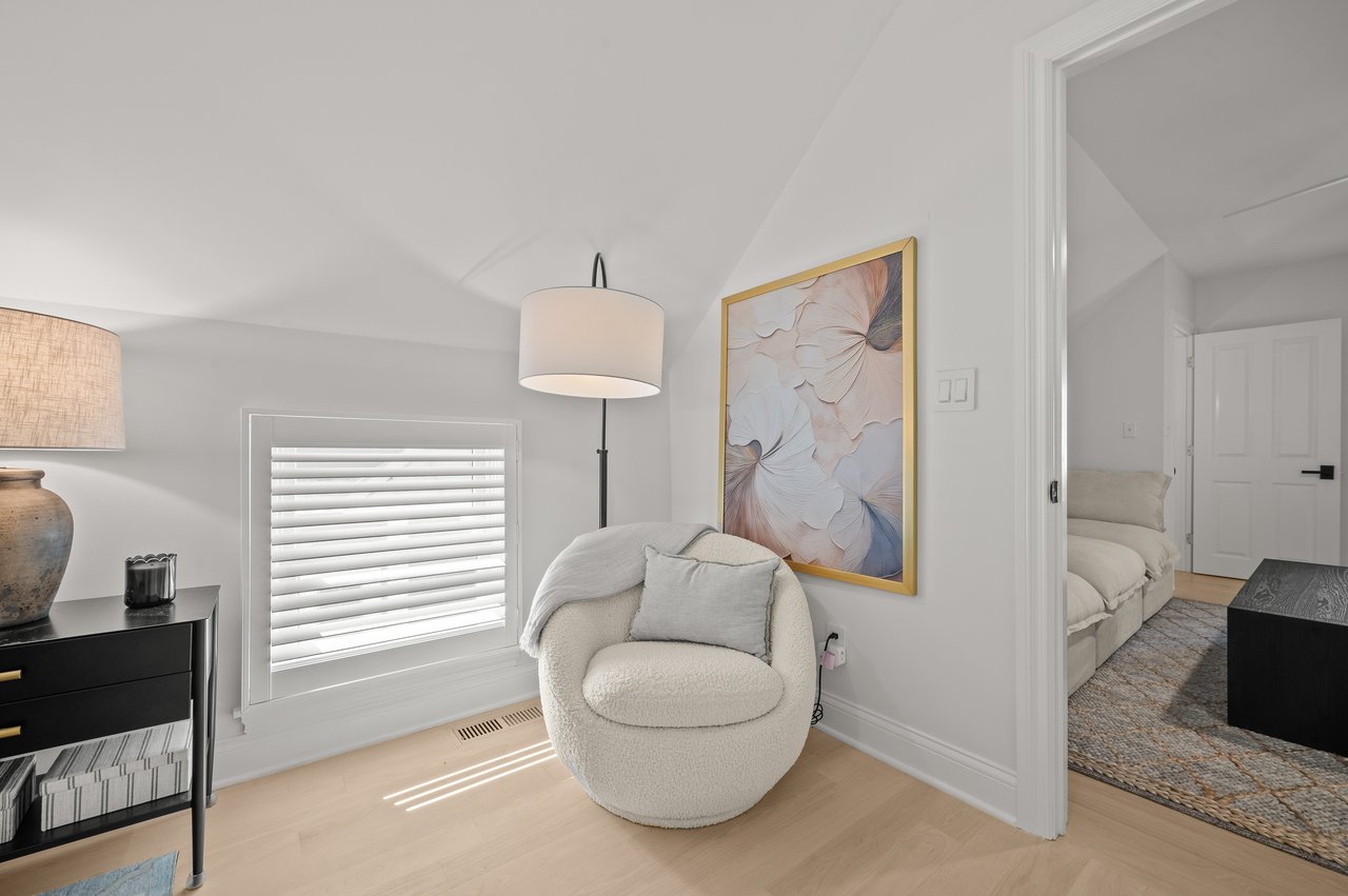 909 Lions Park Drive