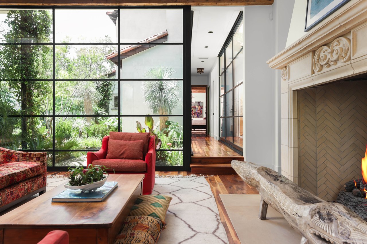 1308 Meriden Lane