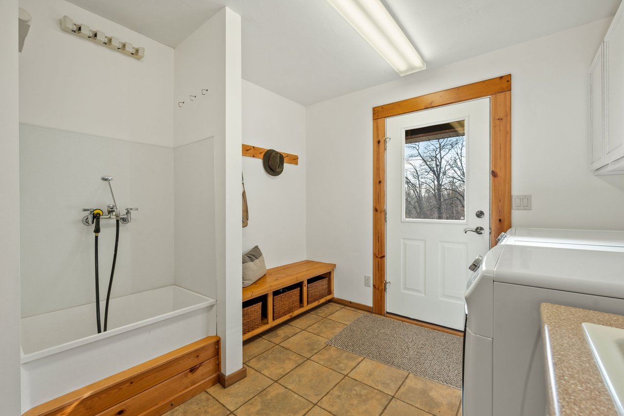 2427 Beede Lake Trail