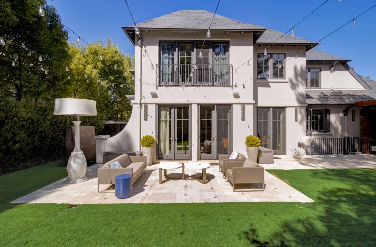 120 Royal Oaks Ct