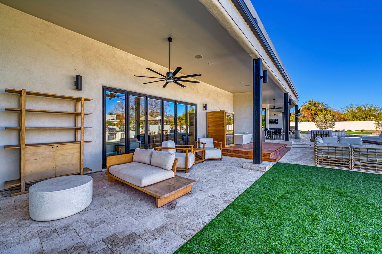 6535 N HILLSIDE Drive