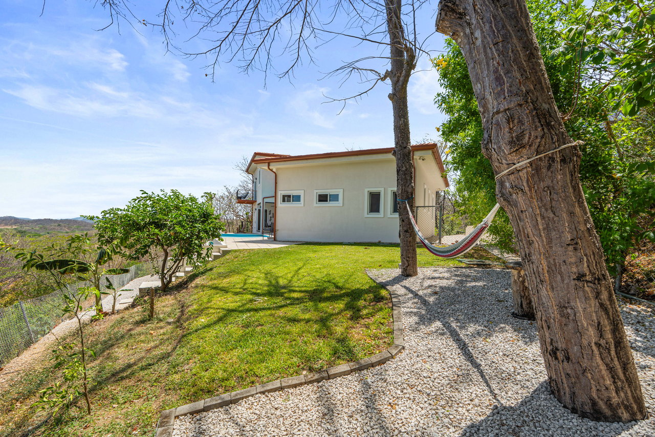Casa Por Fin | 4-Bedroom Ocean-View Home in Gated Community, just 10 minutes from Tamarindo!