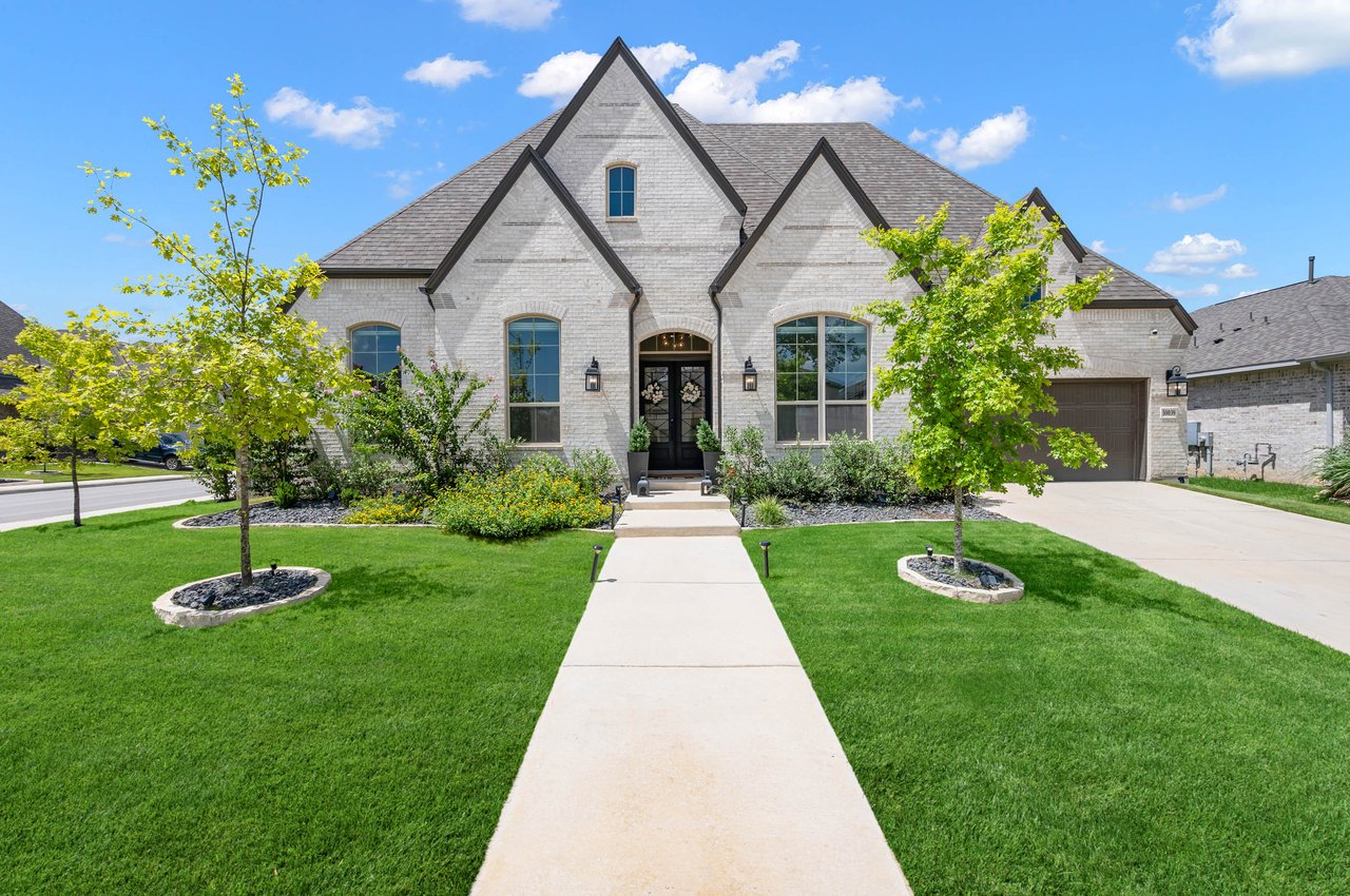 10039 Sarah Place