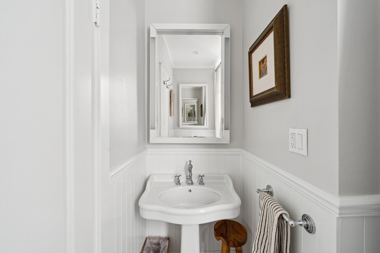 Completely Remodeled Luxury in Cow Hollow