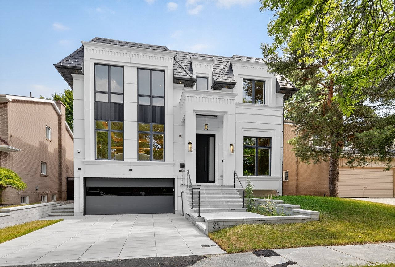 Distinctive Luxury Residence