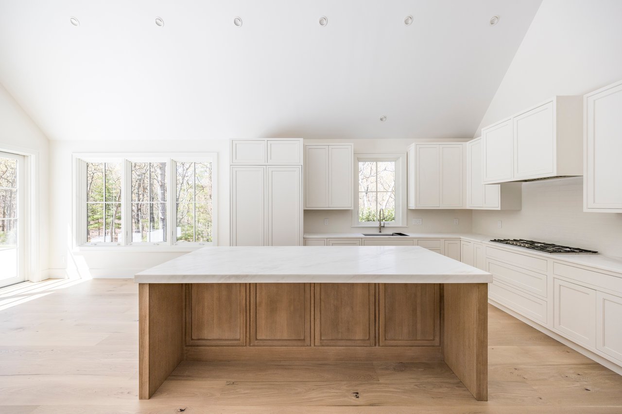 21 Ocean Pkwy, East Hampton