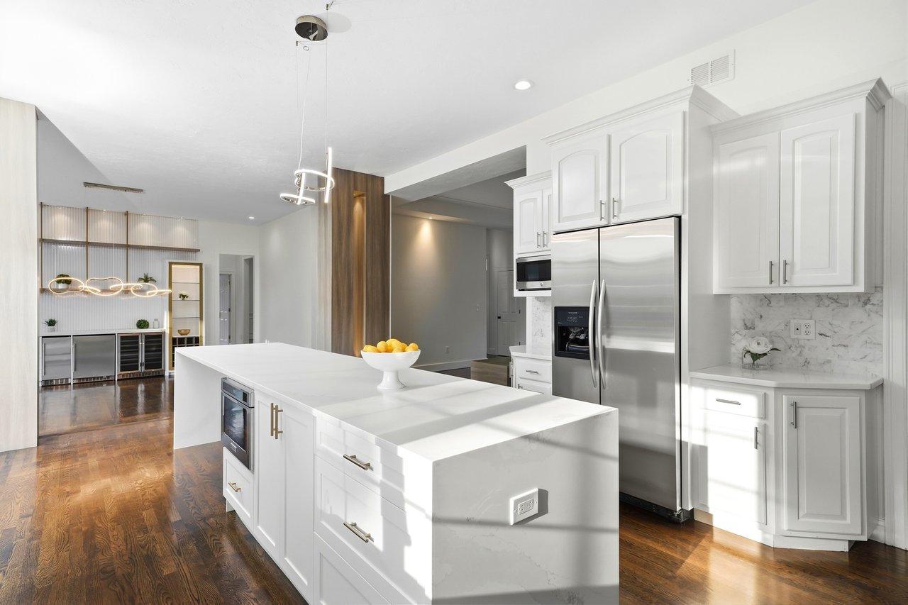 25 Collins Rd