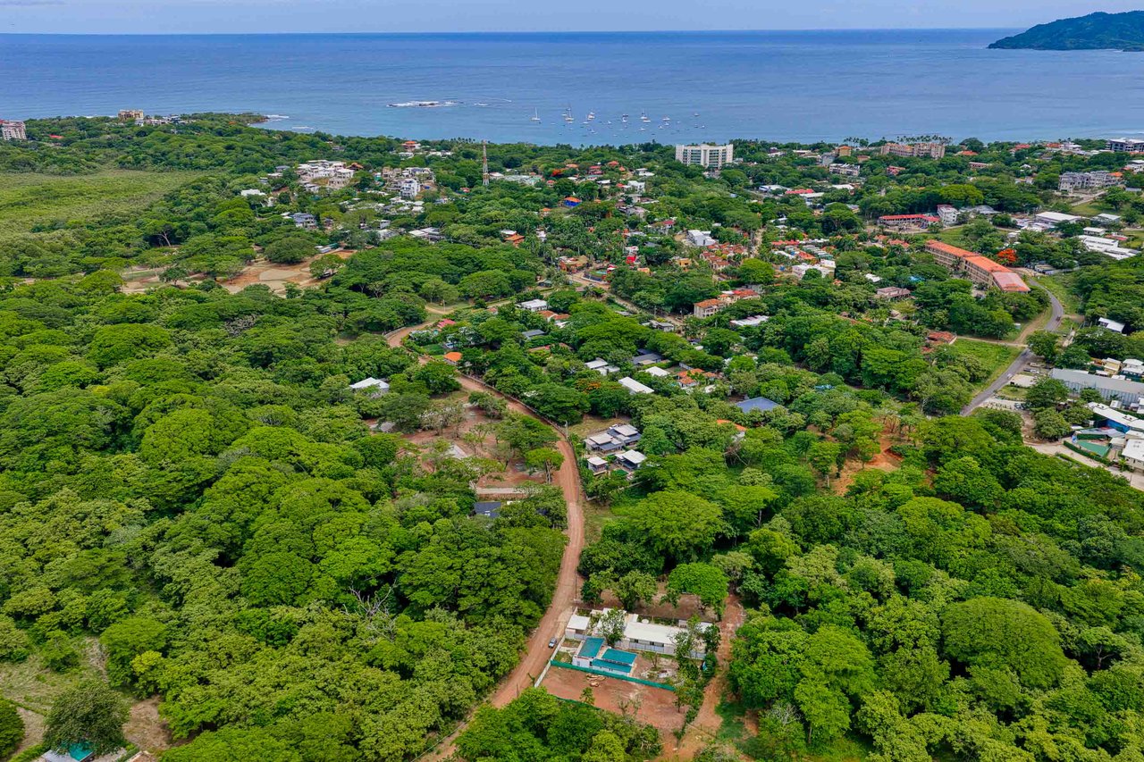 Casa Senderos | 4-Bedroom Tropical Home with Private Pool in Tamarindo