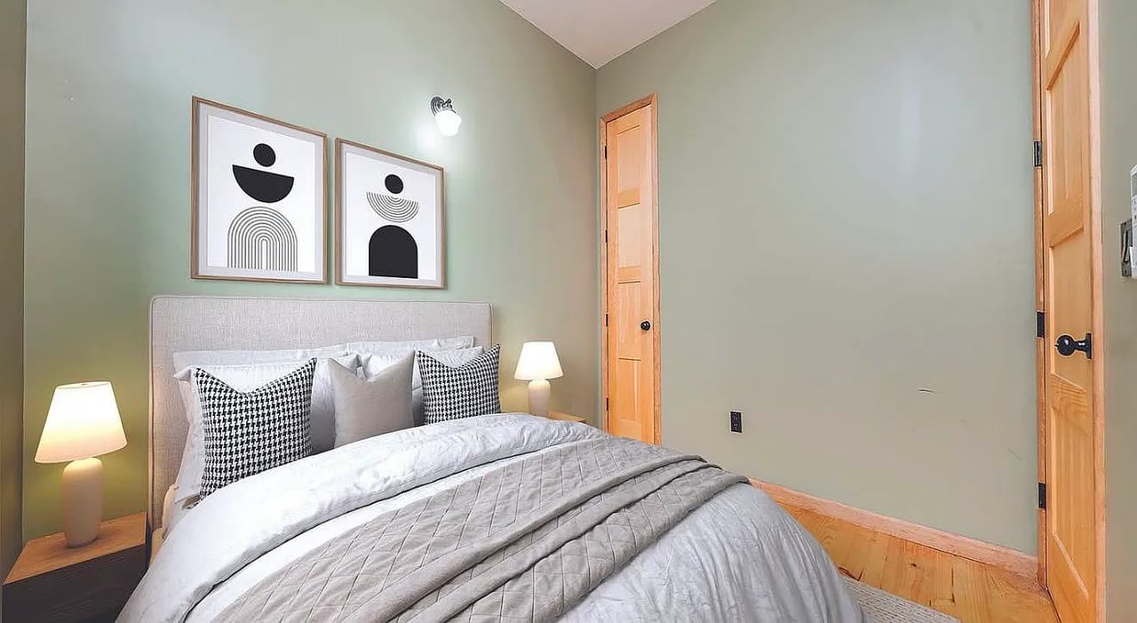 204 Starr St 2R