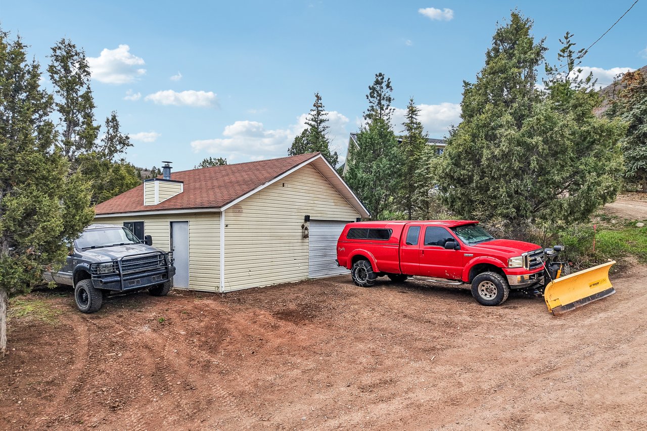 1538 Country Cir