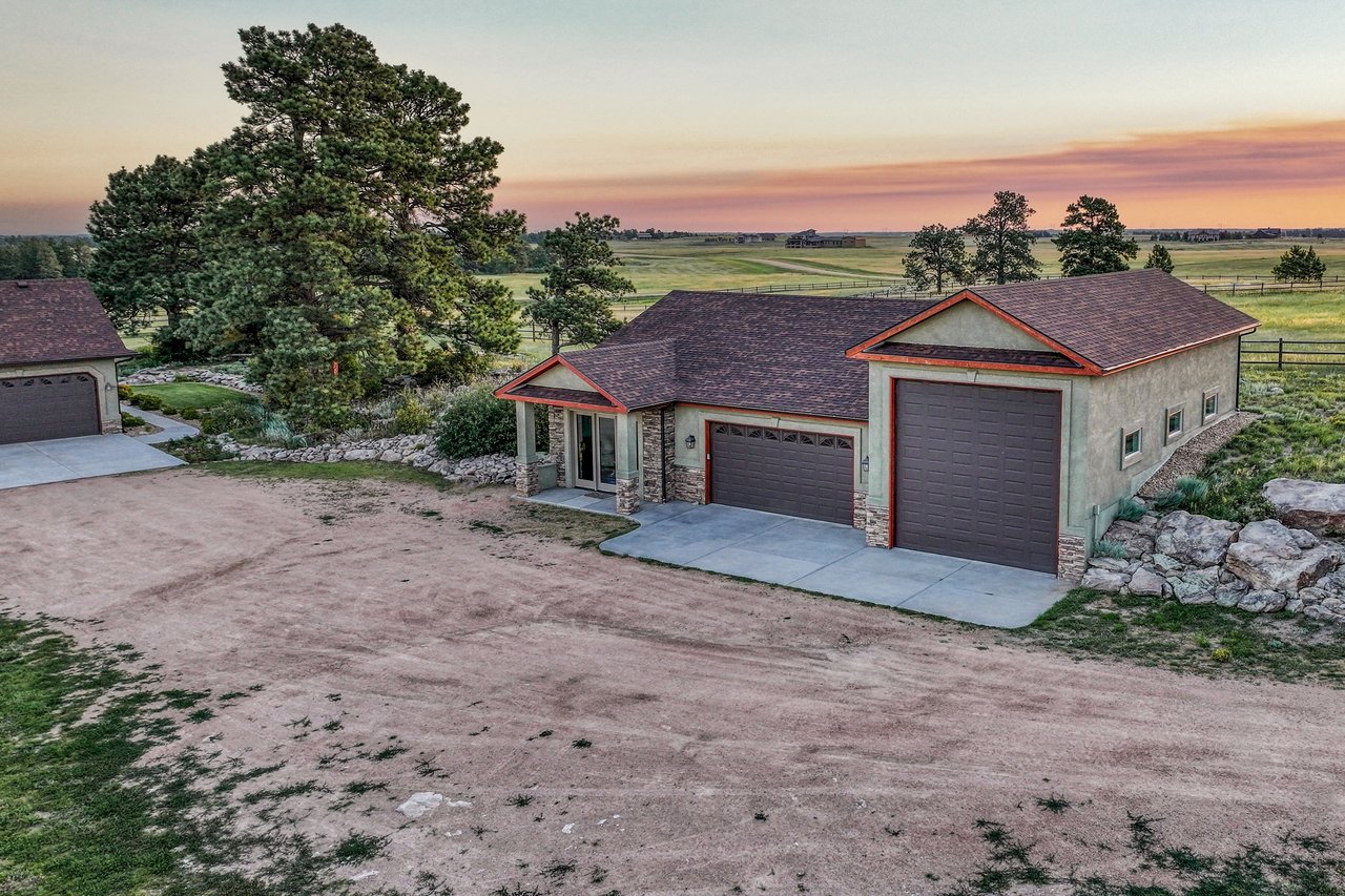 10345 Little Moon Trail