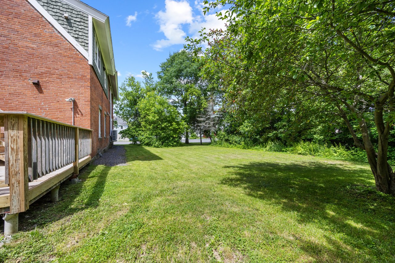 987 Main St, Vassalboro