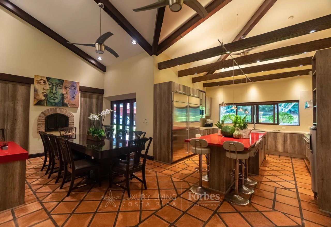 19759 - Architectural Hacienda Style Luxury Villa inTranquil Natural Oasis