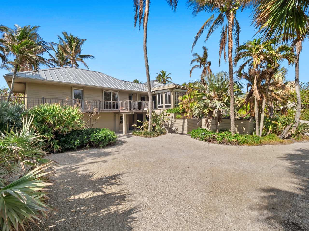 16530 Captiva DR