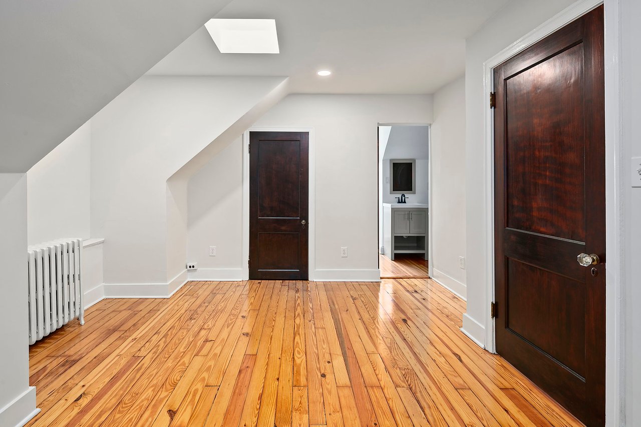 1501 Hamilton St NW