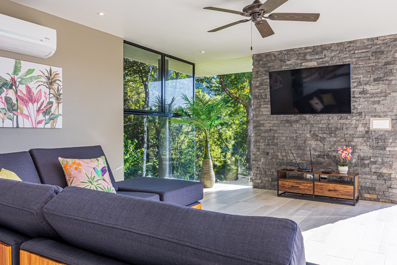 4 Bedroom Jungle Paradise with Ocean Views