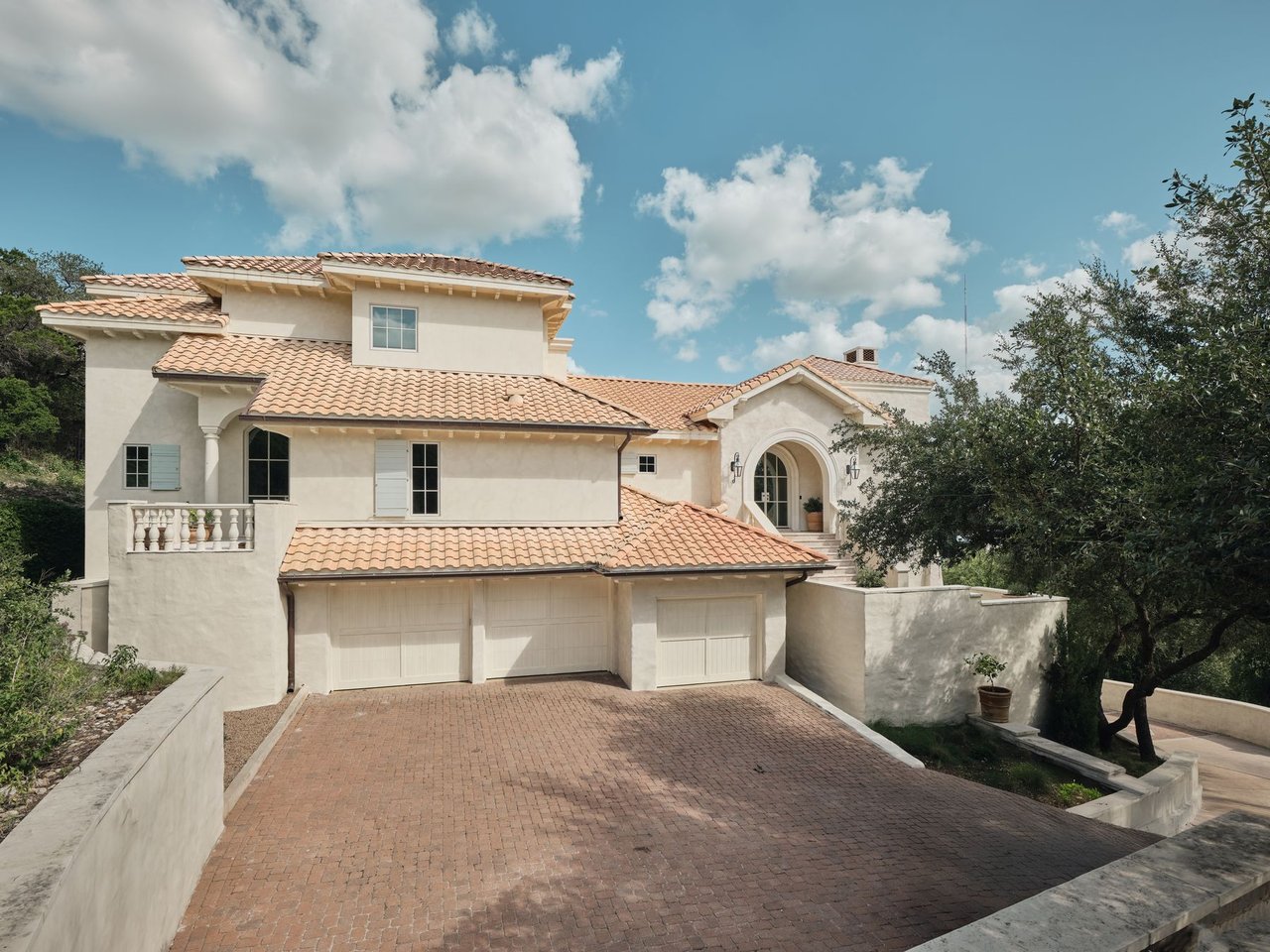 The Hilltop Villa of Westlake | A Mediterranean Escape